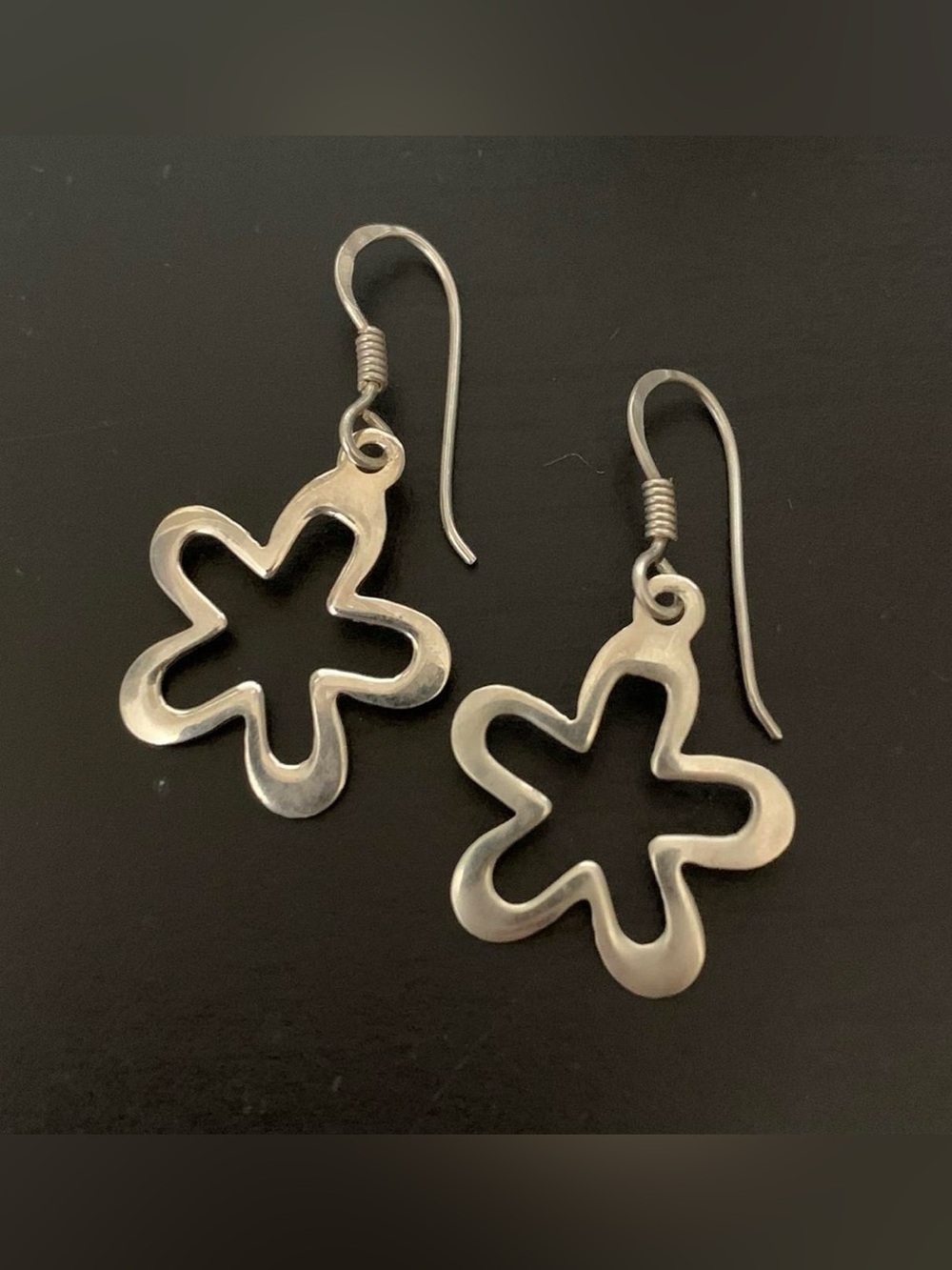 925 Sterling Silver Flower Cut Out Dangle Earrings Daisy Boho Jewelry Thai